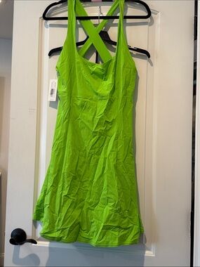 Outdoor Voices Grasshopper Green Cross Back Dress✨